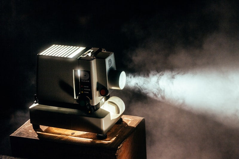 Mini projecteur portable cinéma maison